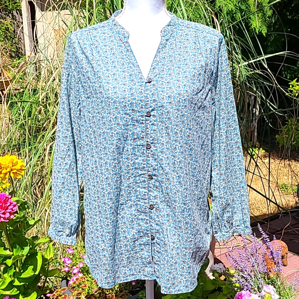 Lands End lightweight top, size 14
